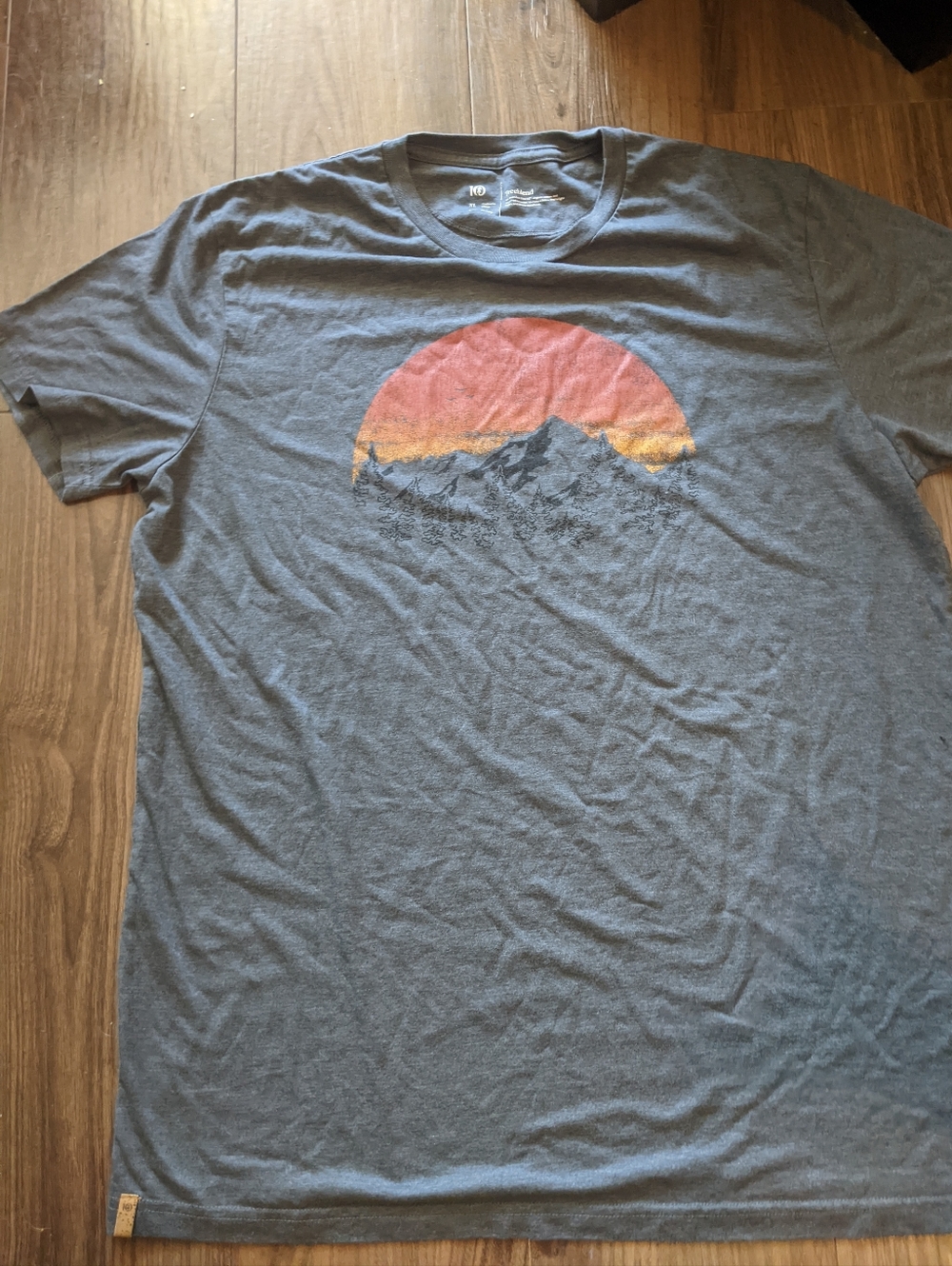 Tentree - Treeblend Vintage Sunset Graphic Tee Men's T-Shirt | Gray Charcoal: XL - Picture 7 of 16